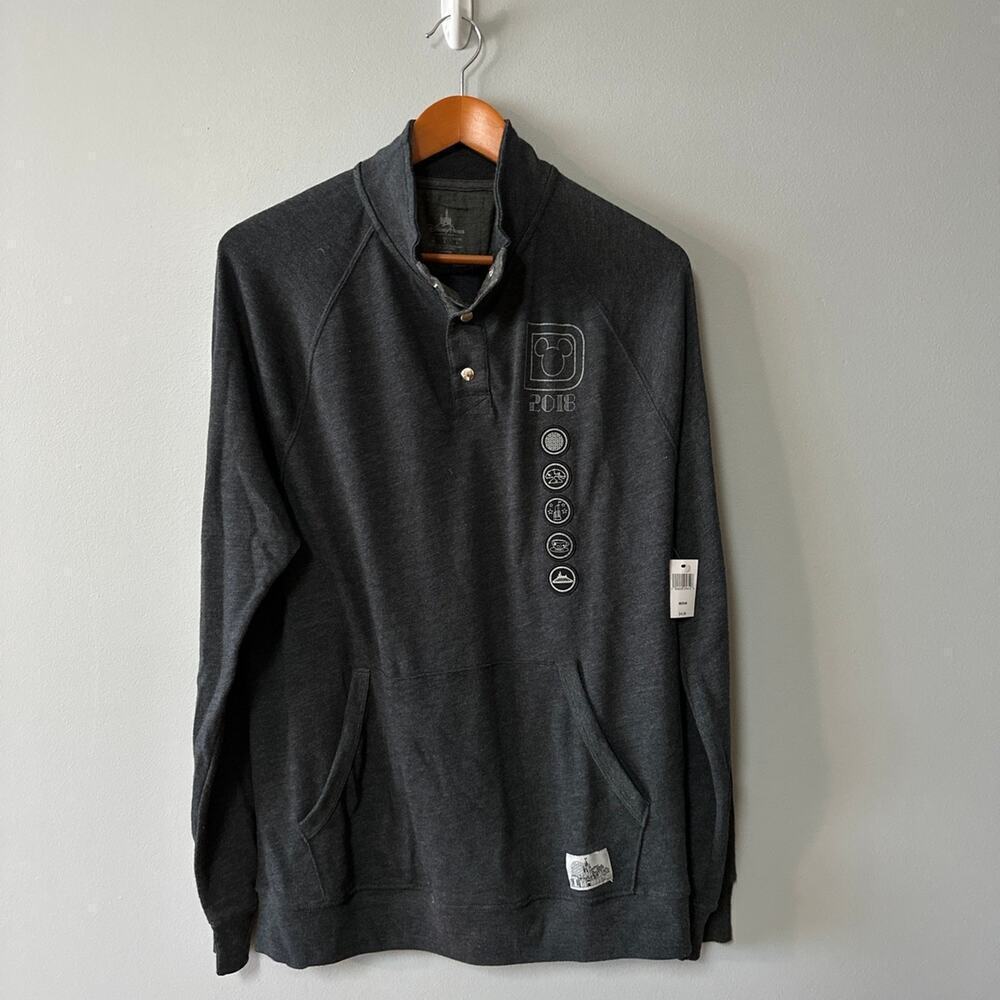 NEW Adult Size M Disney Parks 2018 1/4 Snap Button Pullover Shirt